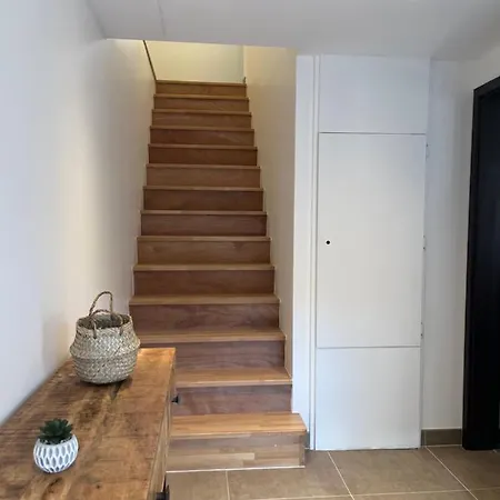 Doux Refuge Avec Terrasse Parking Gratuit Apartamento