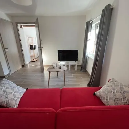 Doux Refuge Avec Terrasse Parking Gratuit